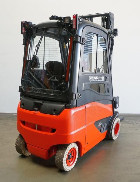 Linde E 20 PH EVO 386-02 - Chariot élévateur électrique: photos 2 Linde E 20 PH EVO 386-02 - Chariot élévateur électrique: photos 2