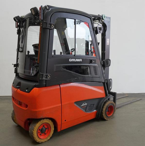 Linde E 20 PH EVO 386-02 - Chariot élévateur électrique: photos 2 Linde E 20 PH EVO 386-02 - Chariot élévateur électrique: photos 2