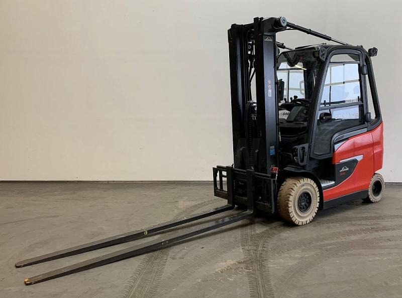 Linde E 25/600 H 1252 - Chariot élévateur électrique: photos 1 Linde E 25/600 H 1252 - Chariot élévateur électrique: photos 1