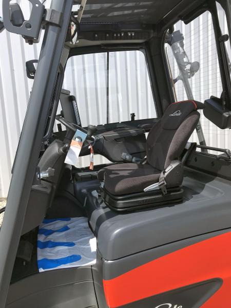 Linde E 25/600 H 387 - Chariot élévateur électrique: photos 3 Linde E 25/600 H 387 - Chariot élévateur électrique: photos 3