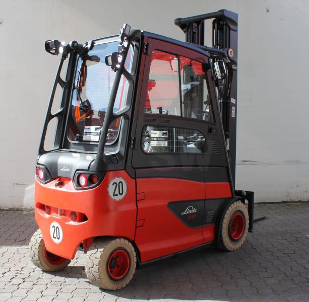 Linde E 30/600 HL 387 - Chariot élévateur électrique: photos 2 Linde E 30/600 HL 387 - Chariot élévateur électrique: photos 2