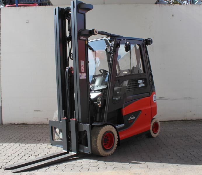 Linde E 30/600 HL 387 - Chariot élévateur électrique: photos 1 Linde E 30/600 HL 387 - Chariot élévateur électrique: photos 1