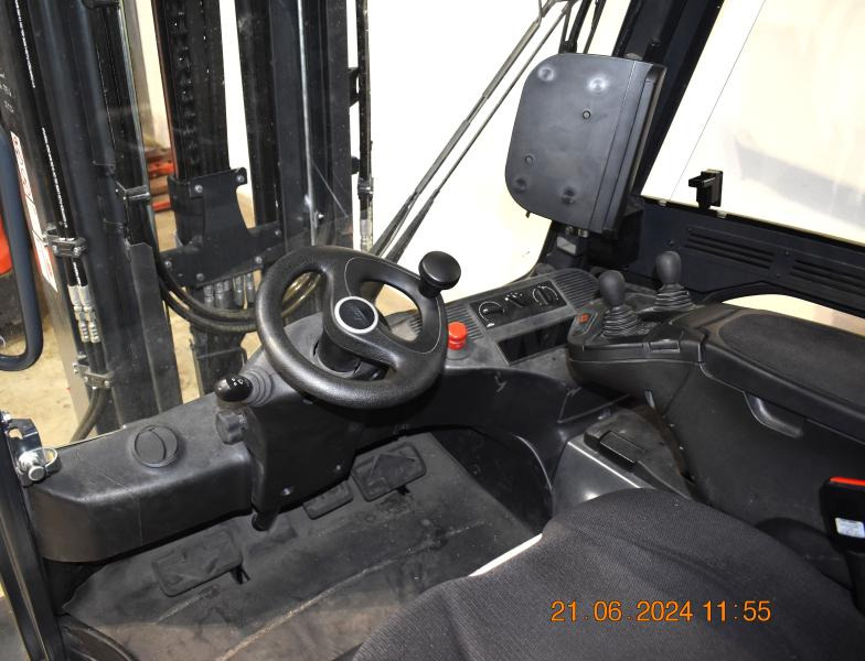 Linde E 50/600 HL 388 - Chariot élévateur électrique: photos 5 Linde E 50/600 HL 388 - Chariot élévateur électrique: photos 5