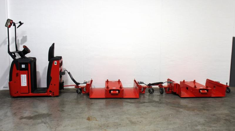 Linde P 40 C 4595-00 - Chariot tracteur: photos 3 Linde P 40 C 4595-00 - Chariot tracteur: photos 3
