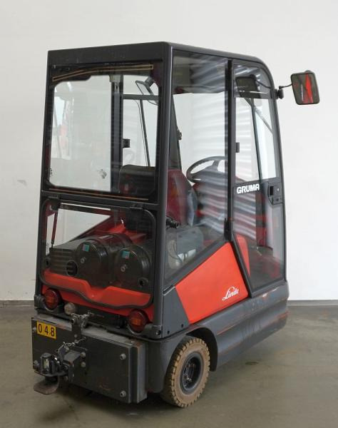 Linde P 60 Z 126 - Chariot tracteur: photos 2 Linde P 60 Z 126 - Chariot tracteur: photos 2
