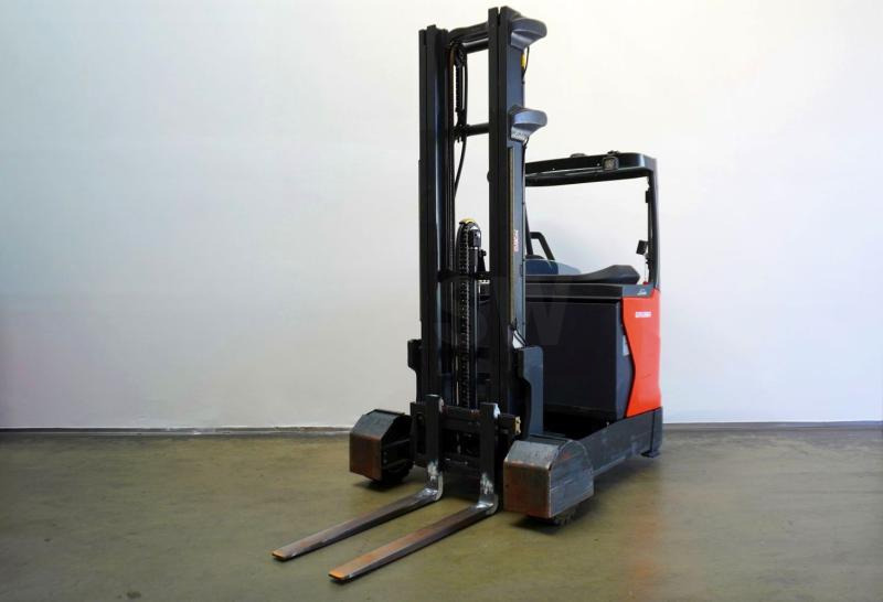 Linde R 20 G 1120 - Chariot à mât rétractable: photos 2 Linde R 20 G 1120 - Chariot à mât rétractable: photos 2