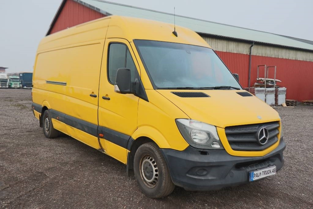 Mercedes-Benz SPRINTER Serie 2755 - Fourgon utilitaire: photos 2 Mercedes-Benz SPRINTER Serie 2755 - Fourgon utilitaire: photos 2