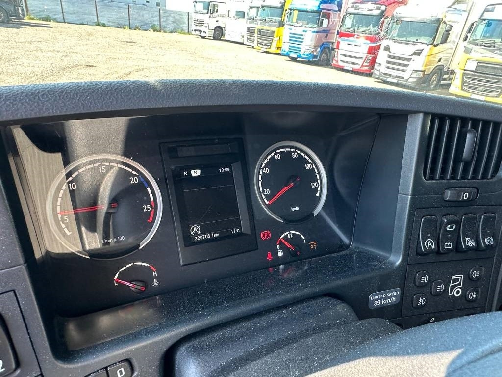 Scania P 320 Hybrid + Diesel - Camion fourgon: photos 5 Scania P 320 Hybrid + Diesel - Camion fourgon: photos 5