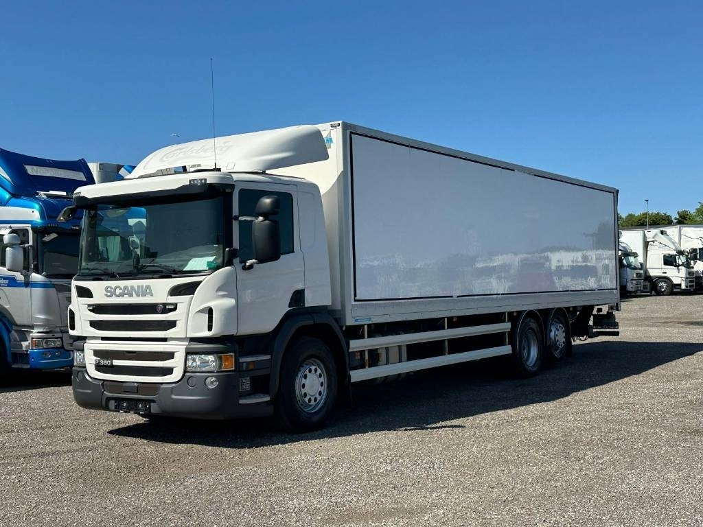 Scania P 360 - Camion fourgon: photos 1 Scania P 360 - Camion fourgon: photos 1