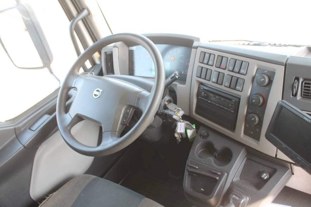 Volvo FL250 4x2 Serie 4536 Euro 6 - Châssis cabine: photos 5 Volvo FL250 4x2 Serie 4536 Euro 6 - Châssis cabine: photos 5