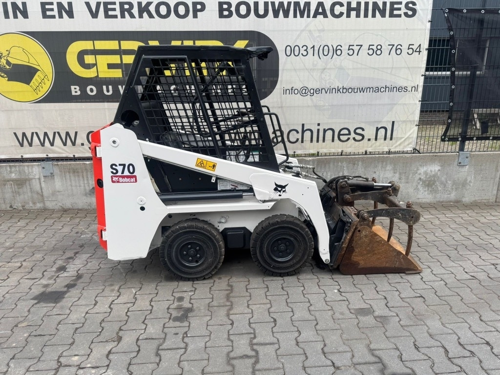 Bobcat S70 - Mini chargeuse: photos 1 Bobcat S70 - Mini chargeuse: photos 1