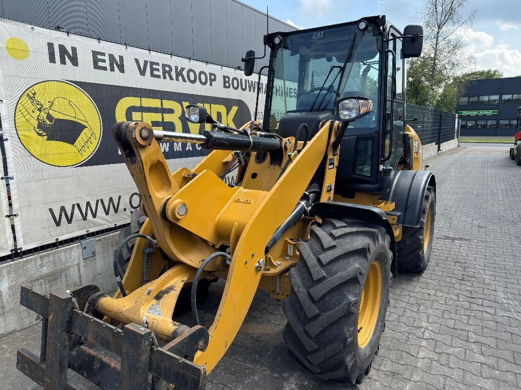 CAT 908 M - Chargeuse sur pneus: photos 3 CAT 908 M - Chargeuse sur pneus: photos 3