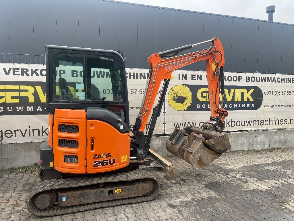 Hitachi ZX 26 U-5 A CLR - Mini pelle: photos 1 Hitachi ZX 26 U-5 A CLR - Mini pelle: photos 1