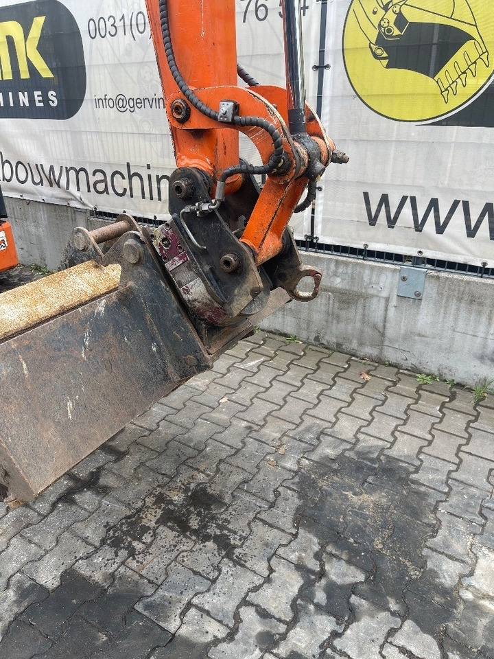 Hitachi ZX 26 U-5 A CLR - Mini pelle: photos 4 Hitachi ZX 26 U-5 A CLR - Mini pelle: photos 4