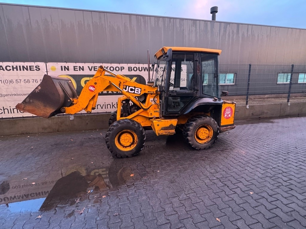 JCB 2 CX Airmaster - Chargeuse sur pneus: photos 5 JCB 2 CX Airmaster - Chargeuse sur pneus: photos 5