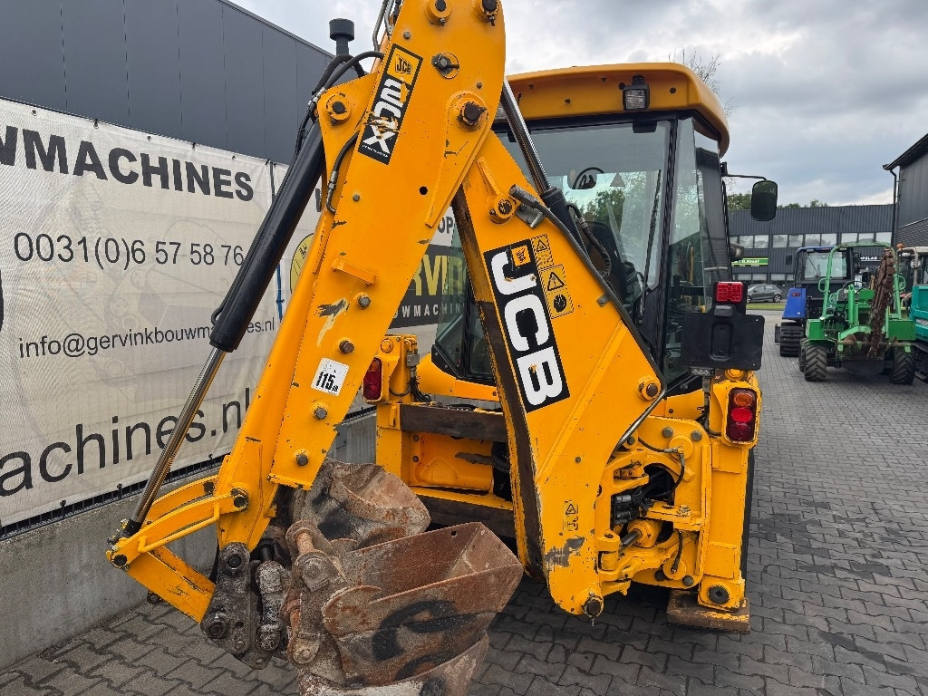 JCB 2 CX - Tractopelle: photos 2 JCB 2 CX - Tractopelle: photos 2