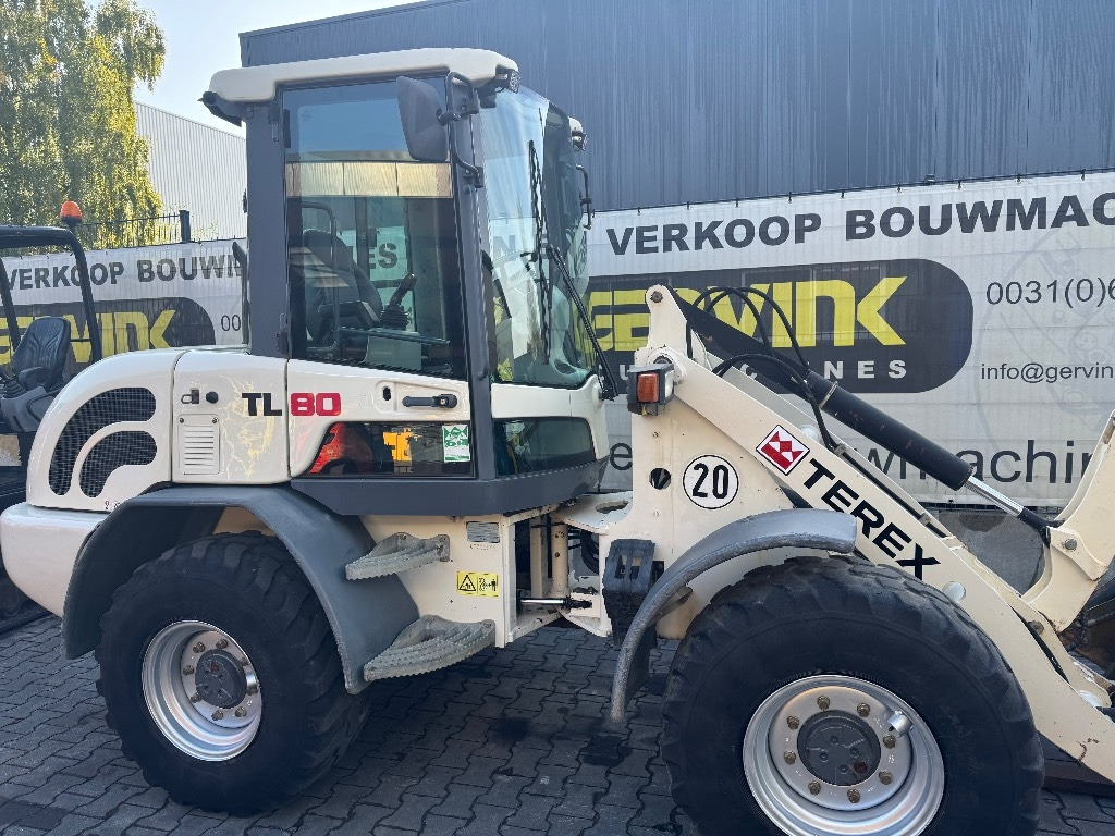 Terex TL 80 - Chargeuse sur pneus: photos 1 Terex TL 80 - Chargeuse sur pneus: photos 1