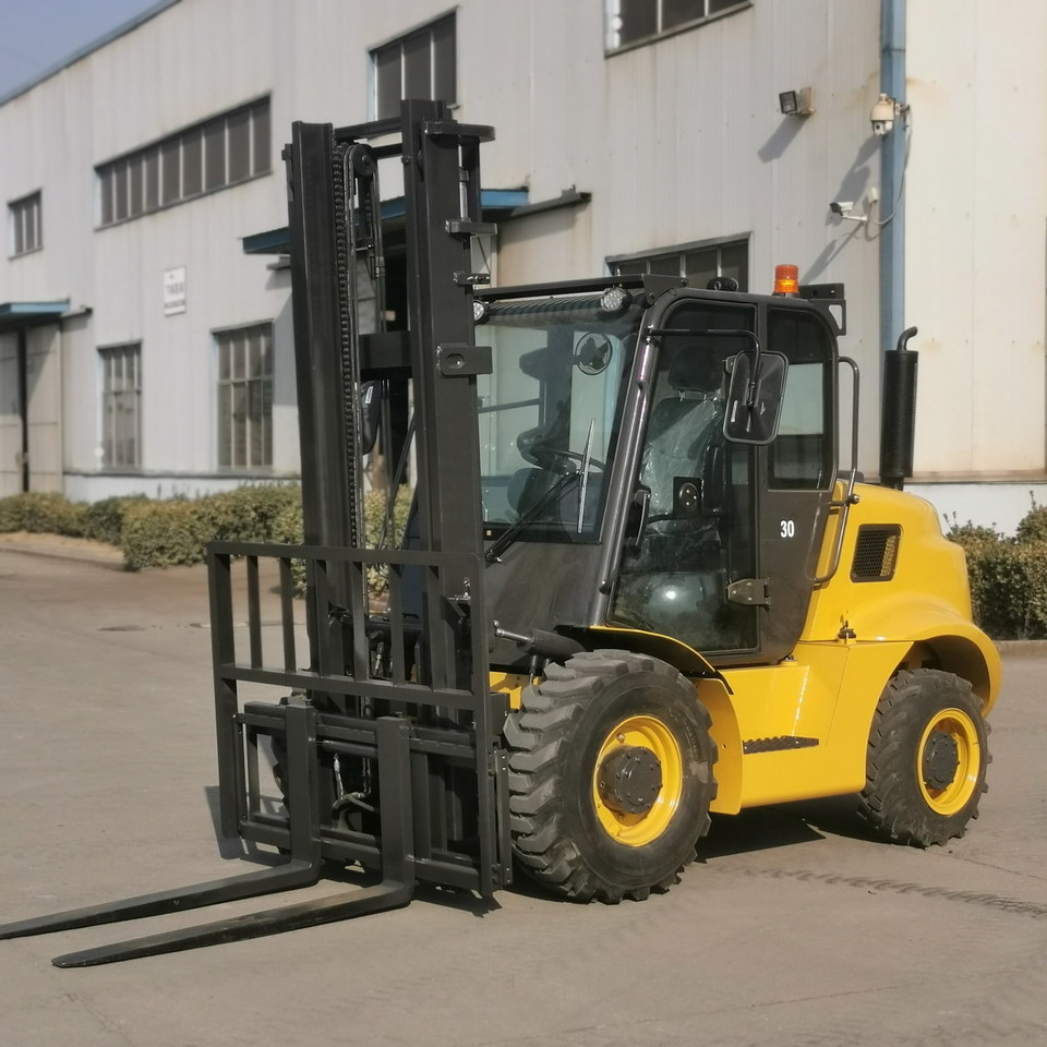 QINGDAO PROMISING 3T 4WD Rough Terrain Forklift CPCD30 - Chariot tout terrain: photos 4 QINGDAO PROMISING 3T 4WD Rough Terrain Forklift CPCD30 - Chariot tout terrain: photos 4