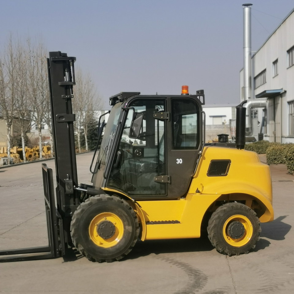 QINGDAO PROMISING 3T 4WD Rough Terrain Forklift CPCD30 - Chariot tout terrain: photos 5 QINGDAO PROMISING 3T 4WD Rough Terrain Forklift CPCD30 - Chariot tout terrain: photos 5