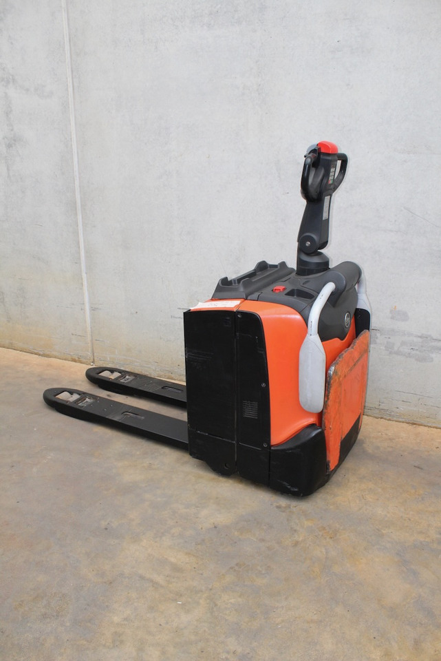 BT LPE 200 - Transpalette: photos 1 BT LPE 200 - Transpalette: photos 1