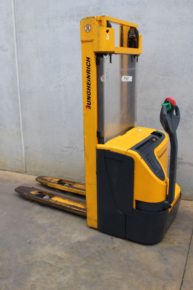 Jungheinrich EJC 212 330 ZT - Gerbeur: photos 1 Jungheinrich EJC 212 330 ZT - Gerbeur: photos 1