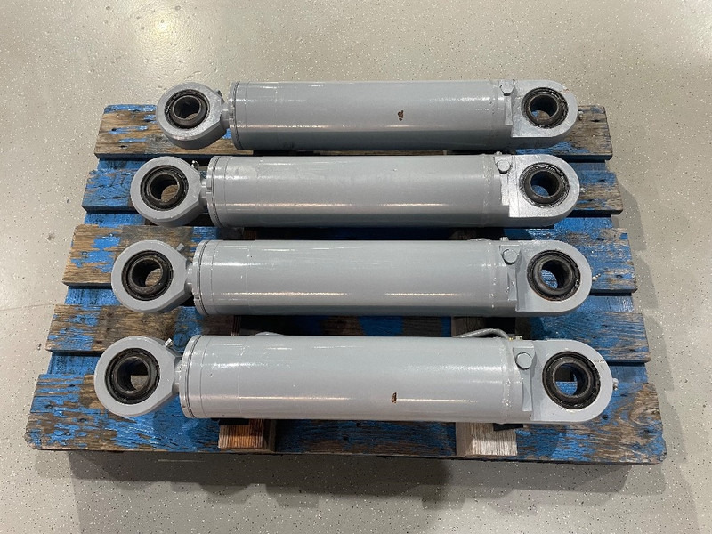 Menzi Muck Cilinders - Hydraulique pour Machine agricole: photos 3 Menzi Muck Cilinders - Hydraulique pour Machine agricole: photos 3