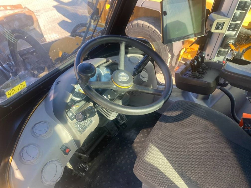 Chargeuse sur pneus Volvo L 180 H: photos 11 Chargeuse sur pneus Volvo L 180 H: photos 11