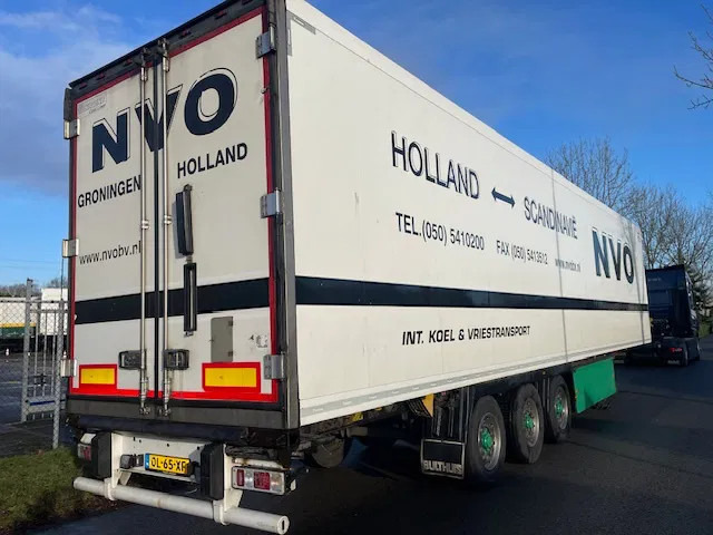 Krone Frigo Double stock carrier vector dubbele verdamper H=270 W=250 cm - Semi-remorque isothermique: photos 4 Krone Frigo Double stock carrier vector dubbele verdamper H=270 W=250 cm - Semi-remorque isothermique: photos 4