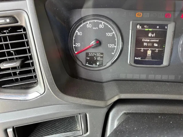 Scania P280 Closed box taillift 2000 kg Fuel CNG ADR 2 units in stock en crédit-bail Scania P280 Closed box taillift 2000 kg Fuel CNG ADR 2 units in stock: photos 14