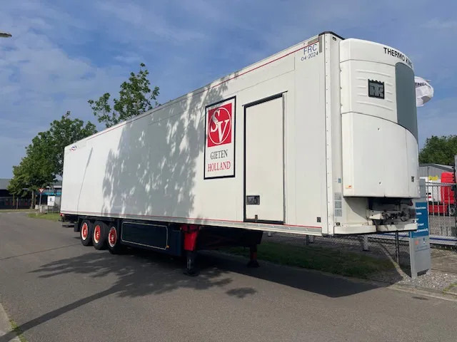 Schmitz Cargobull Frigo Thermoking SLX MOT 02-2026 - Semi-remorque isothermique: photos 3 Schmitz Cargobull Frigo Thermoking SLX MOT 02-2026 - Semi-remorque isothermique: photos 3