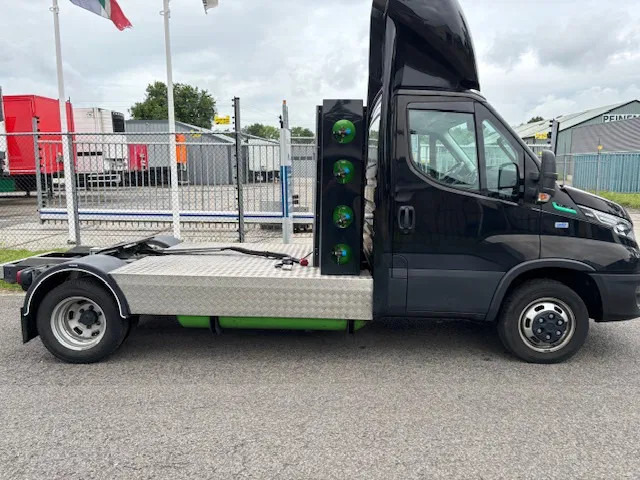 Iveco 35C14G Daily BE trekker 3.0 CNG gas - Tracteur routier: photos 4 Iveco 35C14G Daily BE trekker 3.0 CNG gas - Tracteur routier: photos 4