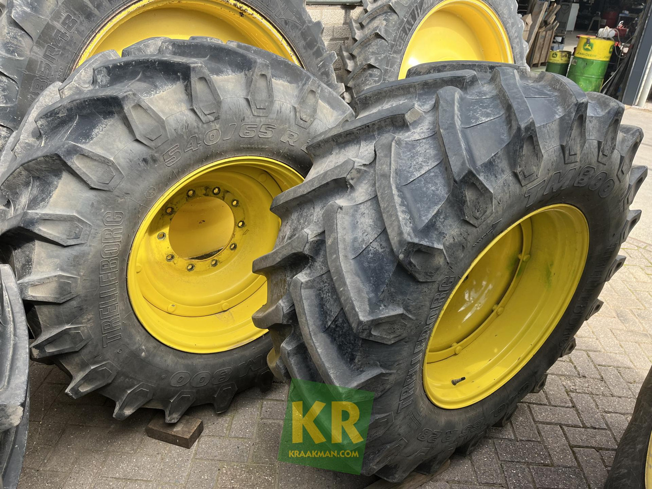 580/70r38 en 540/65r28 Trelleborg op wiel Trelleborg - Pneu pour Machine agricole: photos 3 580/70r38 en 540/65r28 Trelleborg op wiel Trelleborg - Pneu pour Machine agricole: photos 3