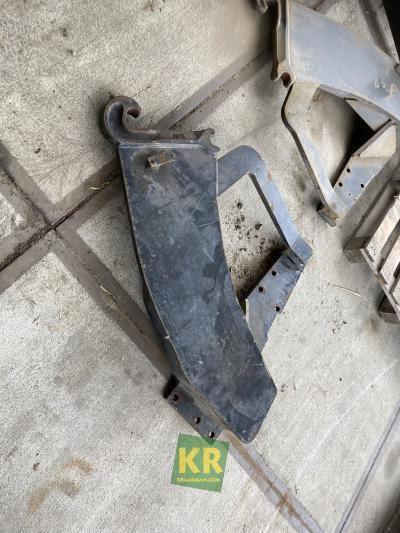 Aanbouwdelen STOLL - Chargeur frontal pour tracteur: photos 3 Aanbouwdelen STOLL - Chargeur frontal pour tracteur: photos 3