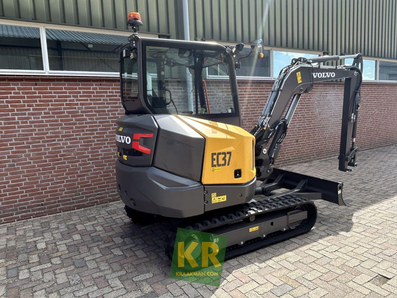 Pelle sur chenille neuf EC 37F Volvo: photos 8