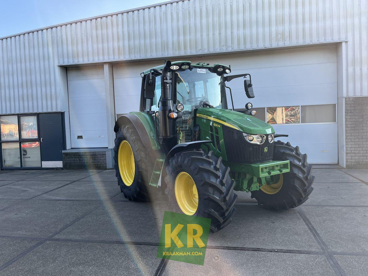 John Deere 6120M - Tracteur agricole: photos 1 John Deere 6120M - Tracteur agricole: photos 1