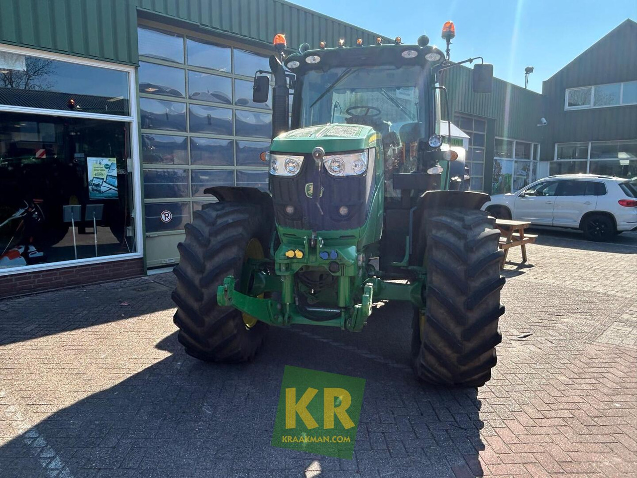 John Deere 6150R - Tracteur agricole: photos 2 John Deere 6150R - Tracteur agricole: photos 2