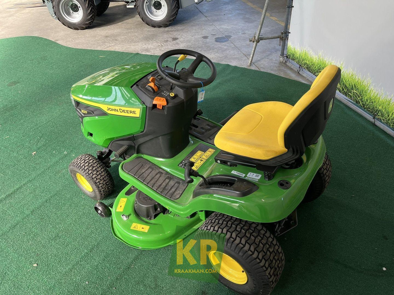 John Deere X127 - Motofaucheuse: photos 4 John Deere X127 - Motofaucheuse: photos 4