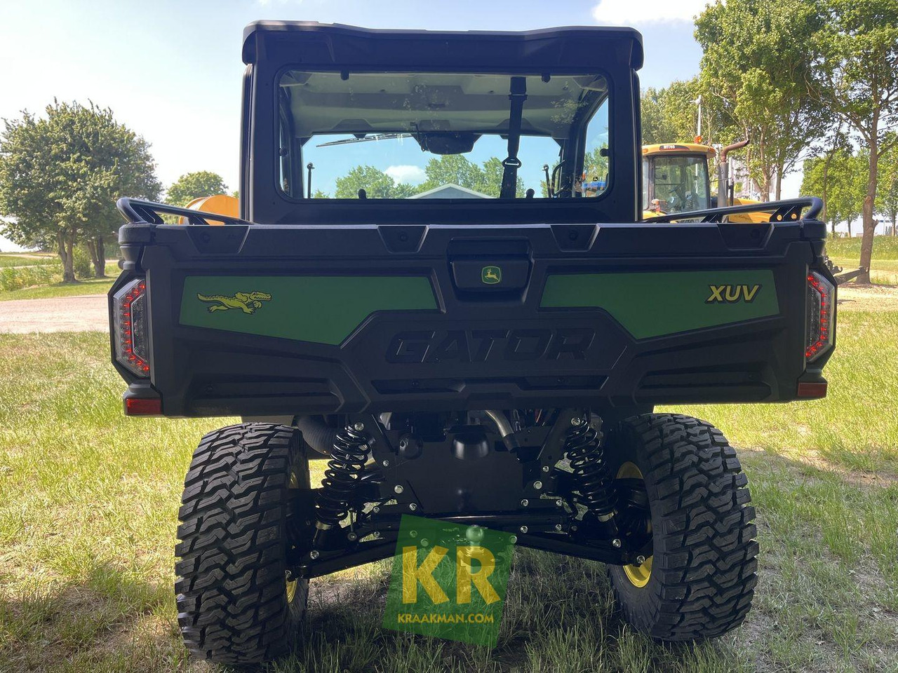 John Deere XUV875M en crédit-bail John Deere XUV875M: photos 10 John Deere XUV875M en crédit-bail John Deere XUV875M: photos 10