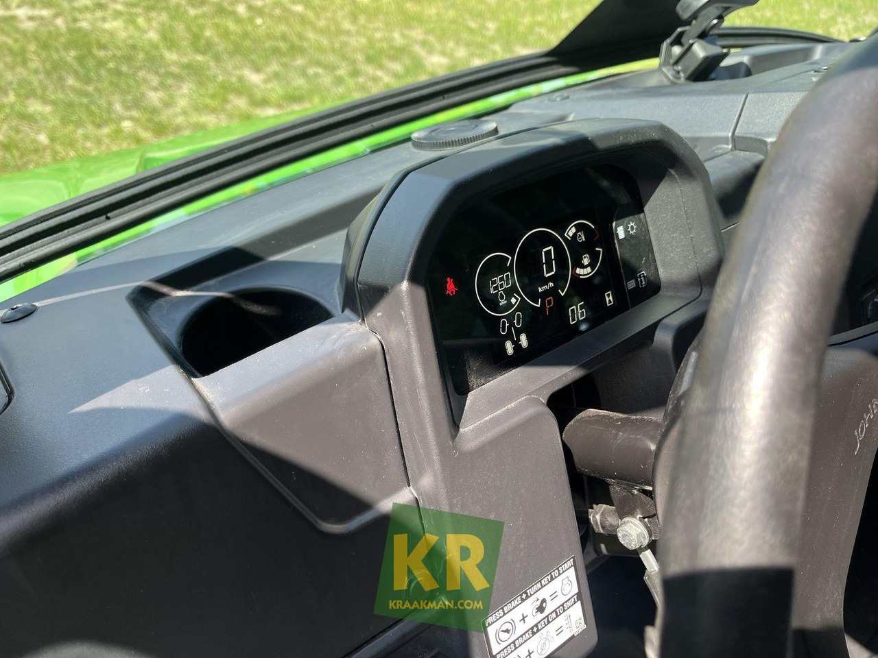 John Deere XUV875M  - Quadricycle: photos 2 John Deere XUV875M  - Quadricycle: photos 2