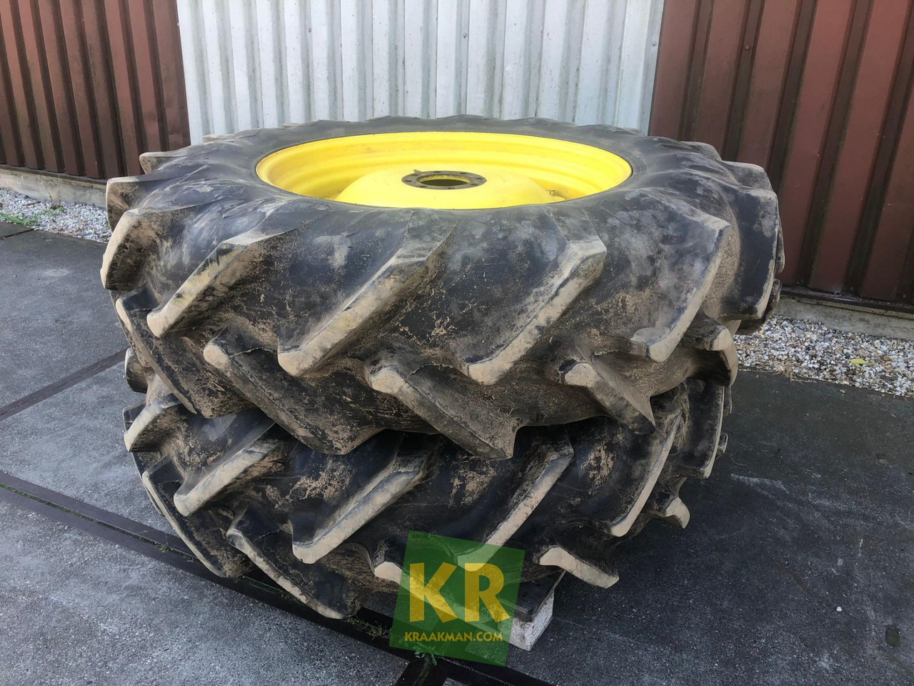 Pirelli PLOEGBAND 18.4R38 - Pneu pour Machine agricole: photos 2 Pirelli PLOEGBAND 18.4R38 - Pneu pour Machine agricole: photos 2