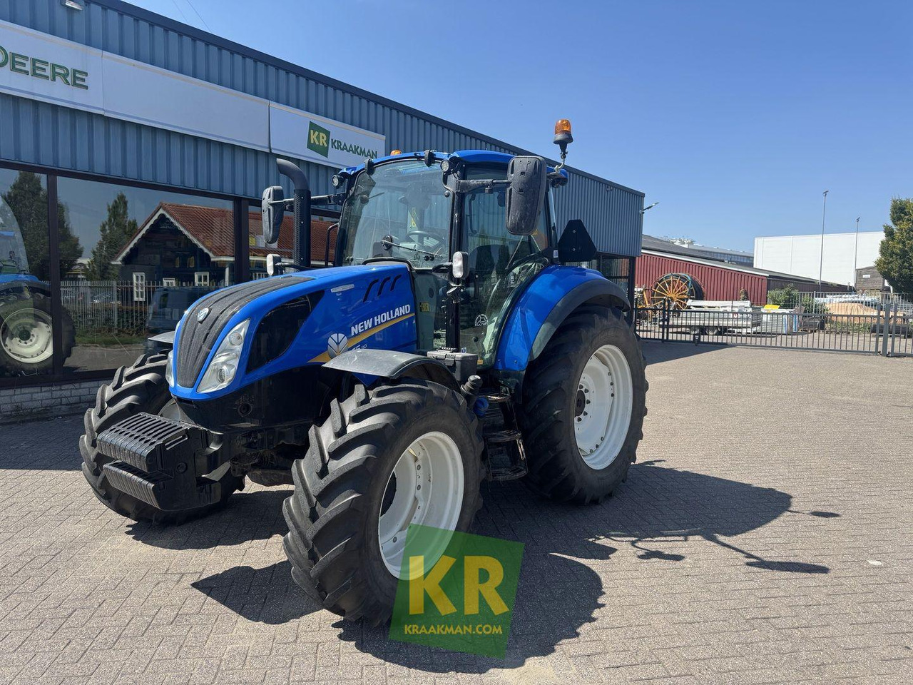 T5.110 New Holland - Tracteur agricole: photos 1 T5.110 New Holland - Tracteur agricole: photos 1