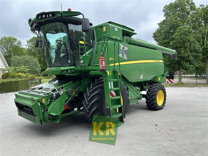 T660 John Deere - Moissonneuse-batteuse: photos 1 T660 John Deere - Moissonneuse-batteuse: photos 1