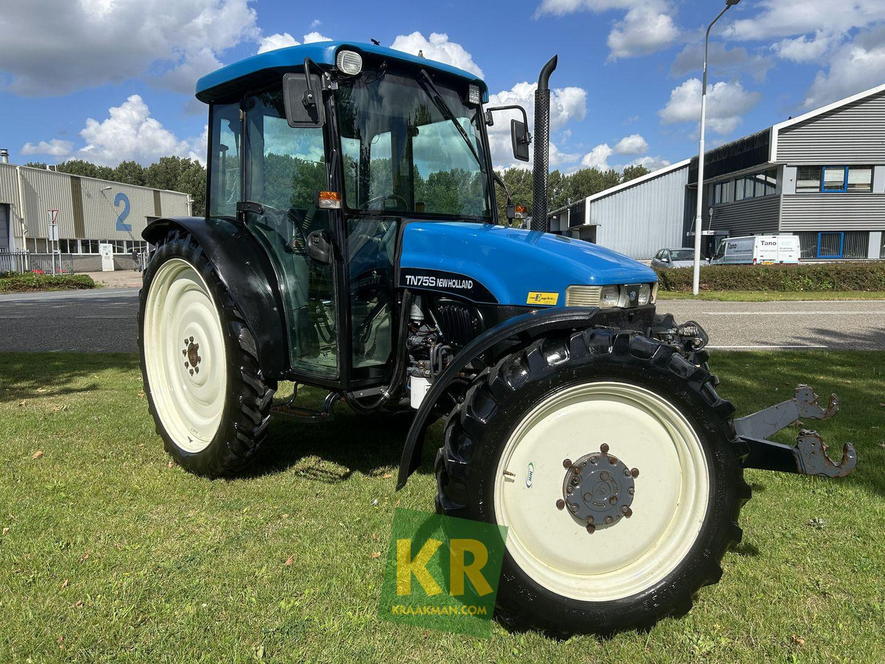 TN75S New Holland - Tracteur agricole: photos 1 TN75S New Holland - Tracteur agricole: photos 1