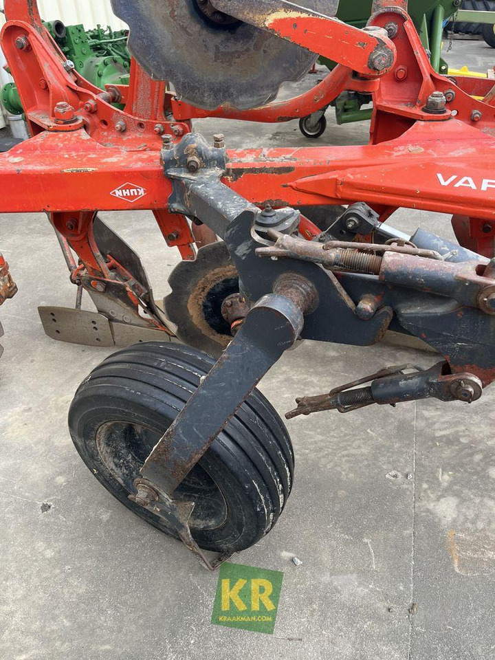 VARI MASTER 121 Kuhn - Charrue: photos 5 VARI MASTER 121 Kuhn - Charrue: photos 5