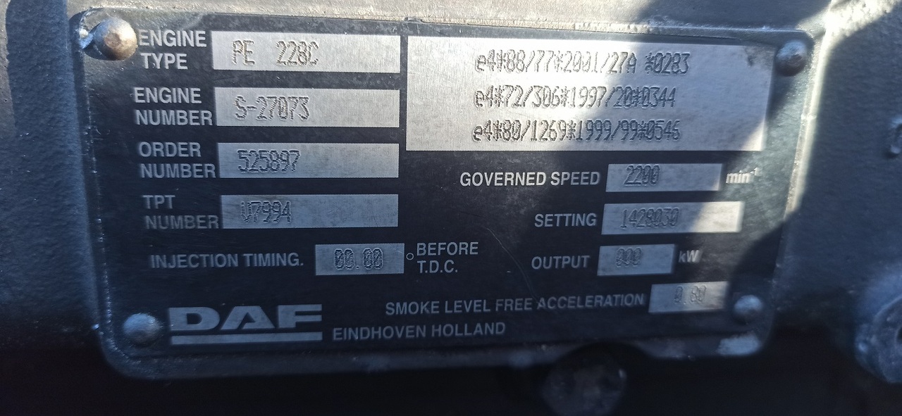 DAF 2 x CF 75 310 PE228 C - Moteur et pièces pour Camion: photos 5 DAF 2 x CF 75 310 PE228 C - Moteur et pièces pour Camion: photos 5