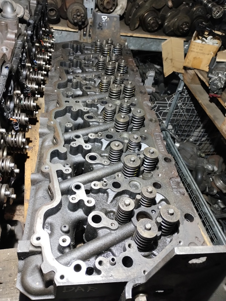 GŁOWICA SILNIKA DAF XF 105 CF 85 EURO 5 1695611 - Culasse: photos 1 GŁOWICA SILNIKA DAF XF 105 CF 85 EURO 5 1695611 - Culasse: photos 1