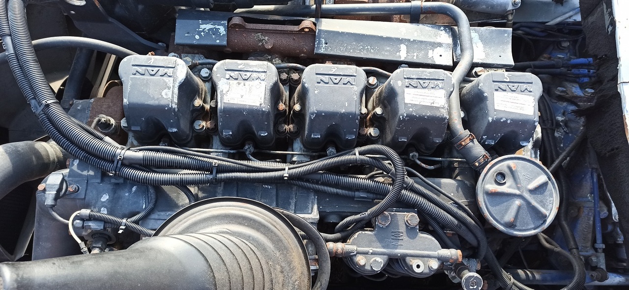 MAN F2000 D2865 18.343 19.343 26.343 33.343 41.343 - Moteur et pièces pour Camion: photos 2 MAN F2000 D2865 18.343 19.343 26.343 33.343 41.343 - Moteur et pièces pour Camion: photos 2