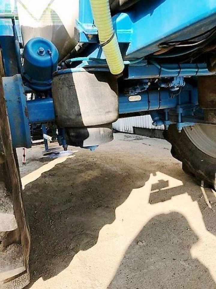 Agrio mamut 6036 - Pulvérisateur traîné: photos 2 Agrio mamut 6036 - Pulvérisateur traîné: photos 2