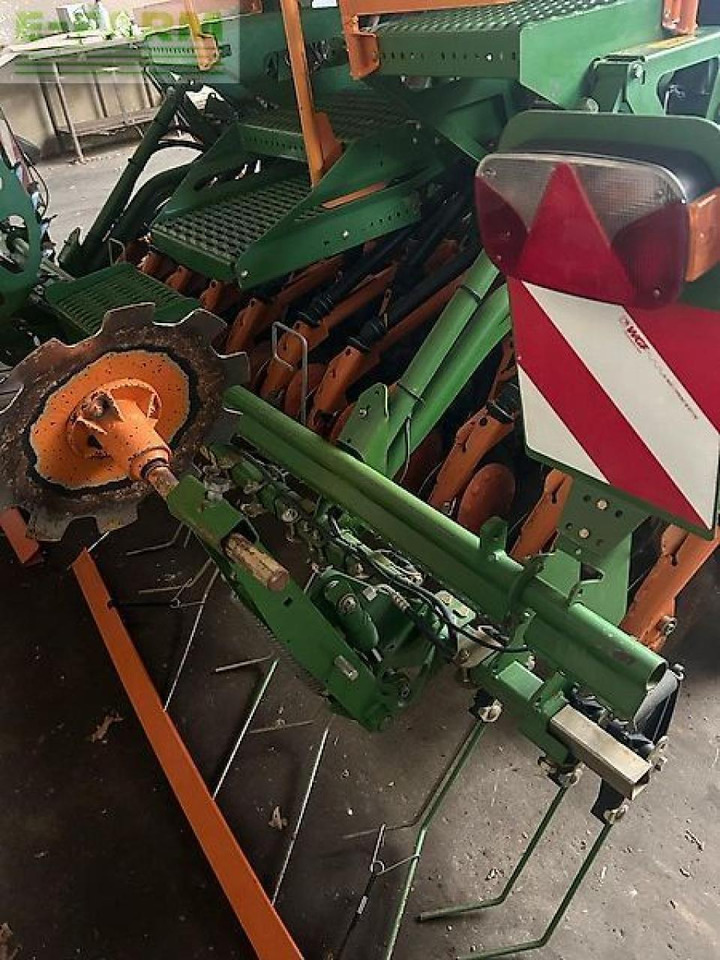 Amazone ad-p 303 secial - Semoir: photos 3 Amazone ad-p 303 secial - Semoir: photos 3