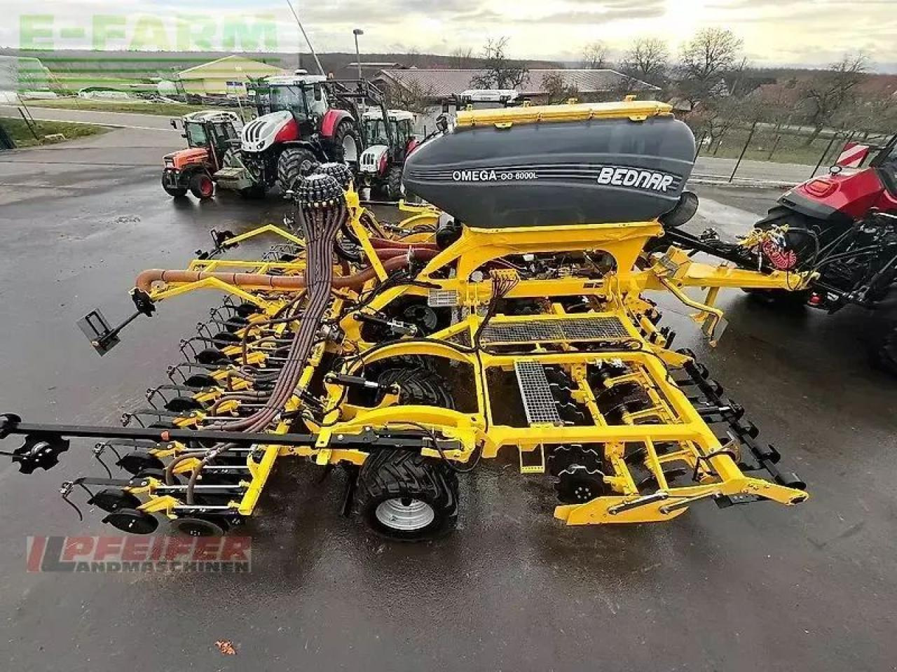 Bednar omega oo 6000 l - Combiné de semis: photos 1 Bednar omega oo 6000 l - Combiné de semis: photos 1